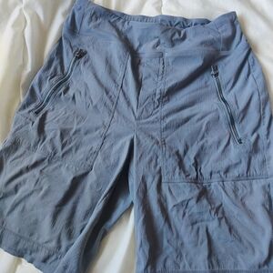 Women cargo shorts